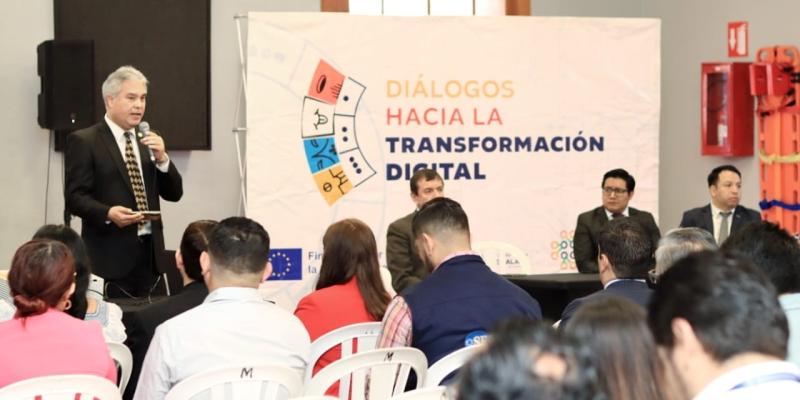 más transparencia