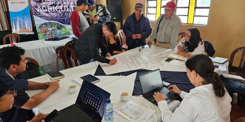 Analizan situación climática para el sector agropecuario de Quetzaltenango