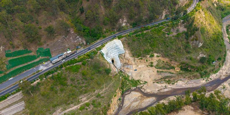 COVIAL previene colapso vial con obras en talud de Mixco y Villa Nueva