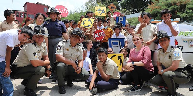PROVIAL promueve cultura vial inclusiva en jornada educativa para adolescentes con discapacidad leve