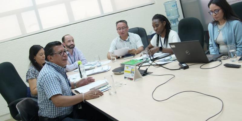 Panelistas en el encuentro sobre formulación de indicadores.