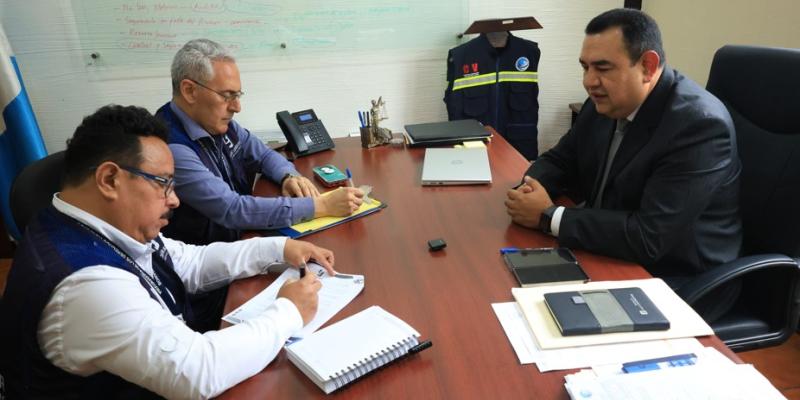 DGT presenta ante la PDH avances para mejorar la seguridad y calidad del transporte extraurbano