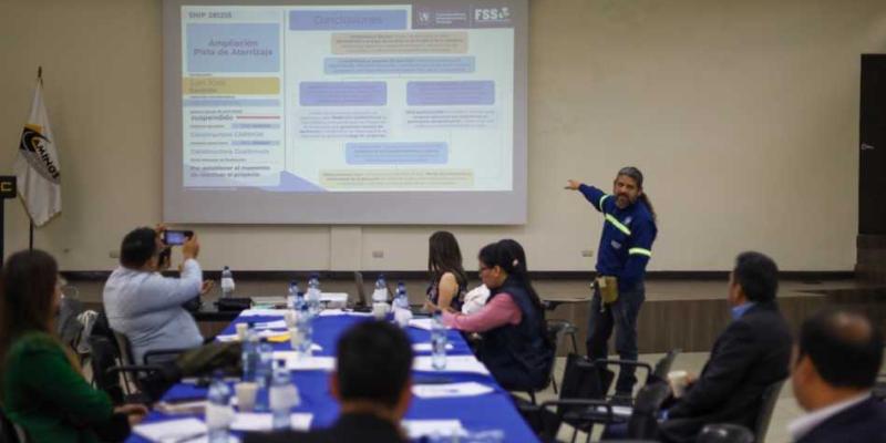 Viceministro de Infraestructura encabeza reunión para recuperar obras