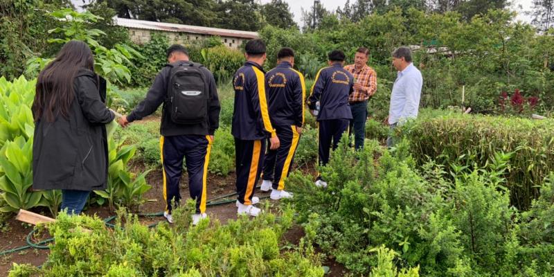 Jóvenes aprenden el potencial agropecuario