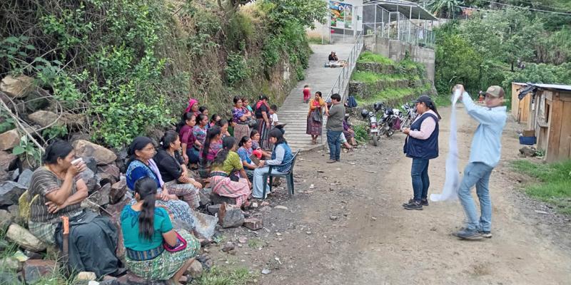 Mujeres de Rabinal fortalecen conocimientos en alimentación saludable y prevención agrícola