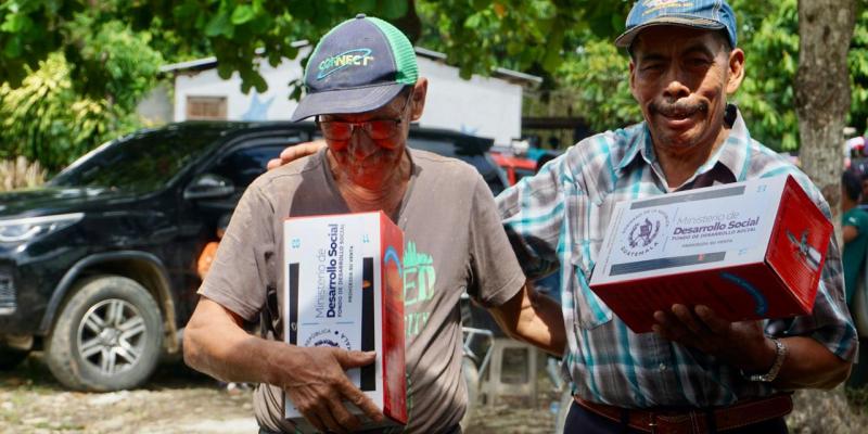 ENTREGA DE INSUMOS EN IXCÁN