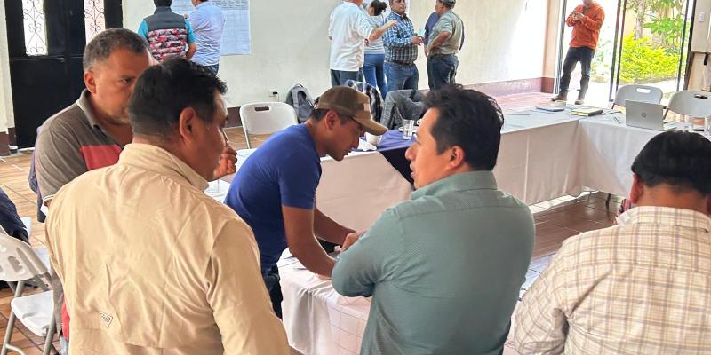 Productores familiares se capacitan en enfoque agrícola orientado al mercado