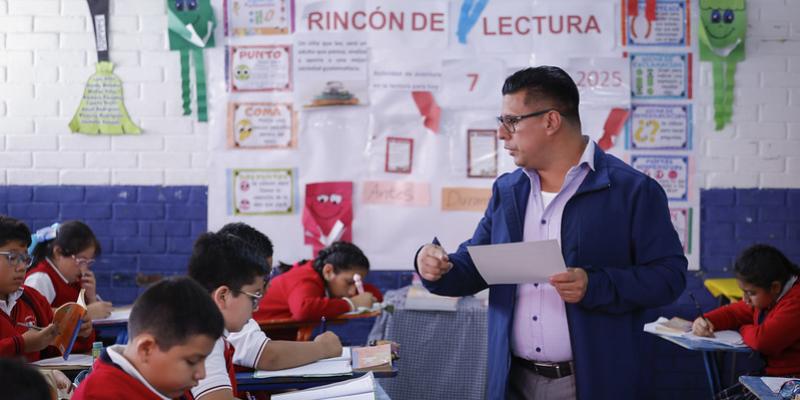 Trabajadores del Mineduc y MSPAS reciben el aumento salarial  