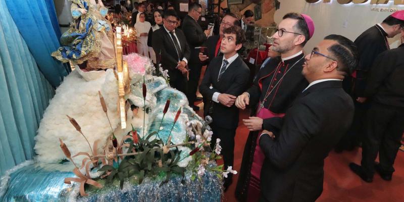 Correos de Guatemala inaugura exposición “Dogma”