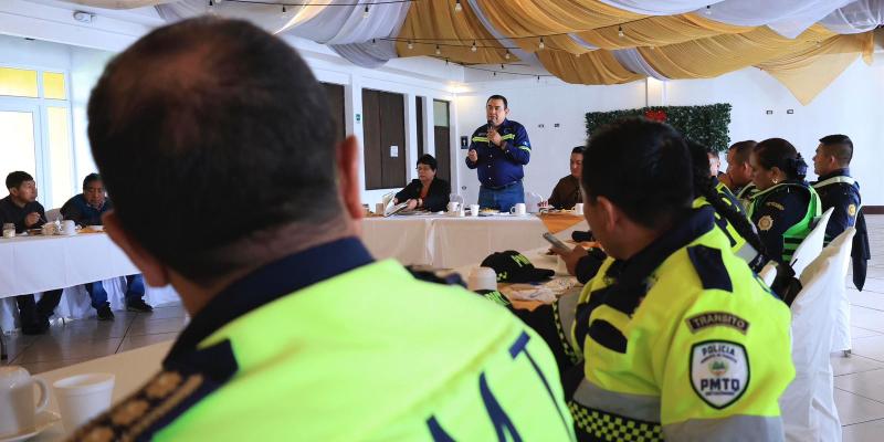 Ruta hacia la modernización: transportistas y autoridades avanzan juntos en Quetzaltenango
