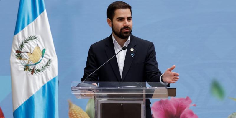Secretario Santiago Palomo 