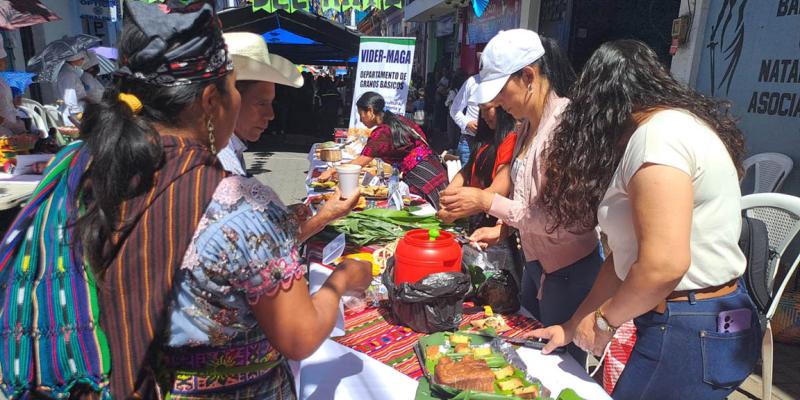 Quiché celebra su riqueza agrícola y cultural en el Día Nacional del Maíz