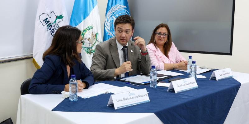 Fortaleciendo la atención a mujeres migrantes