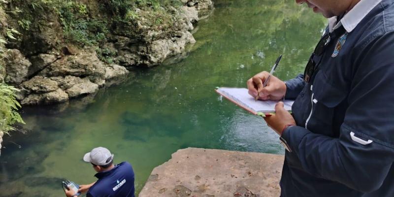 Insivumeh evalúa la calidad del agua en Petén para garantizar consumo seguro y protección ambiental