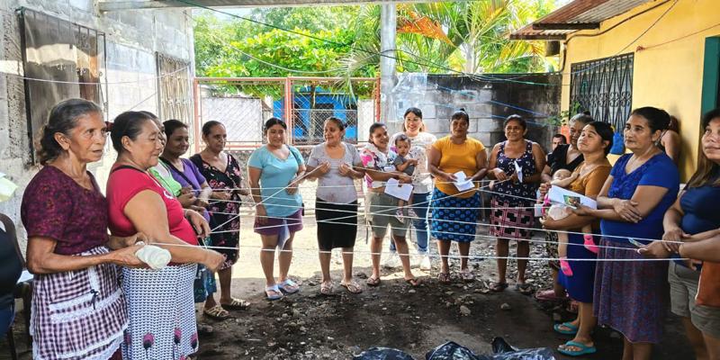 Agricultoras de Chapernas conmemoran Día Internacional de la Mujer Rural