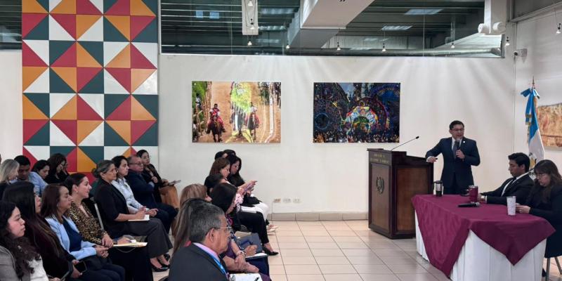 Funcionarios de la SIT, INFOM y el Instituto de la Víctima fortalecen sus capacidades en protocolo y ceremonial diplomático