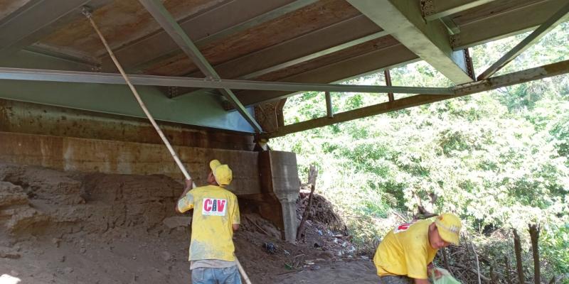 Avanza el mantenimiento del puente El Rosario en la ruta hacia Champerico