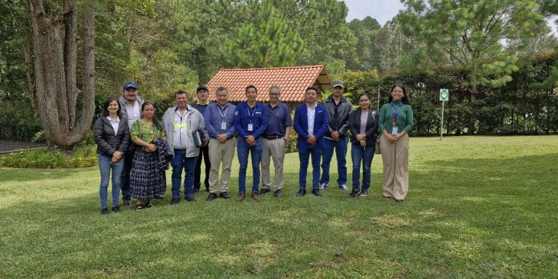 Durante el encuentro se abordaron temas clave relacionados con el fortalecimiento de la infraestructura aeroportuaria en la localidad cuya área de influencia alcanza al menos a cinco municipios de la región. 
