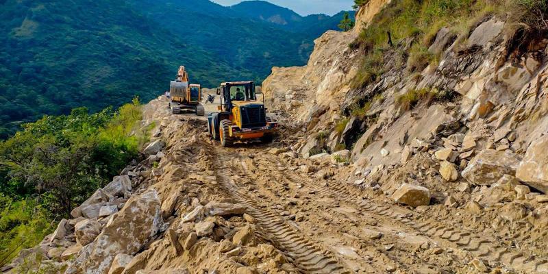 Caminos concluye más de 100 mantenimientos rurales en favor de comunidades 