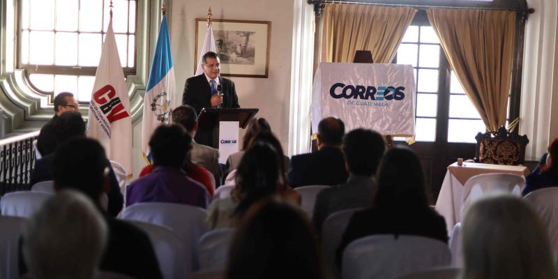 Correos de Guatemala rinde homenaje al legado artístico de Roberto González Goyri en su centenario