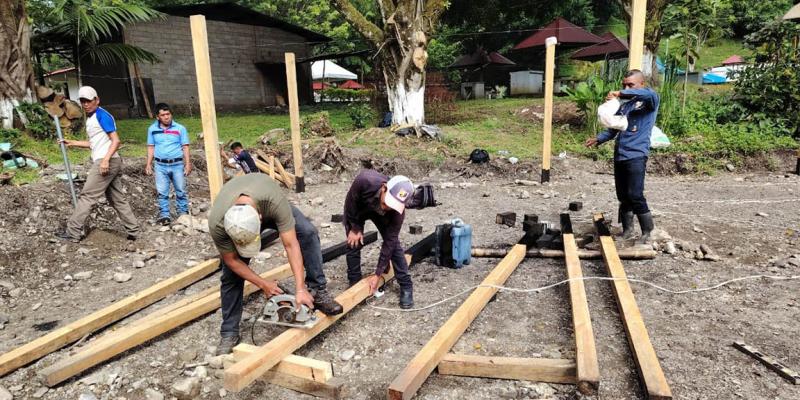 Establecen vivero de cardamomo y café con capacidad de 80 mil plantas