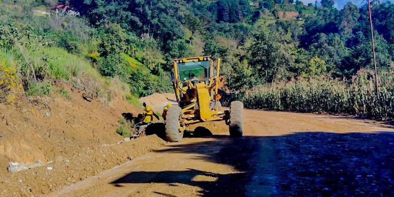 Caminos realiza mejoras en la red vial de comunidades de Huehuetenango 