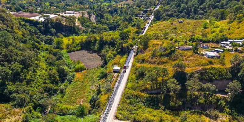 Mantenimiento vial en Santa Rosa mejora conexión con Jalapa