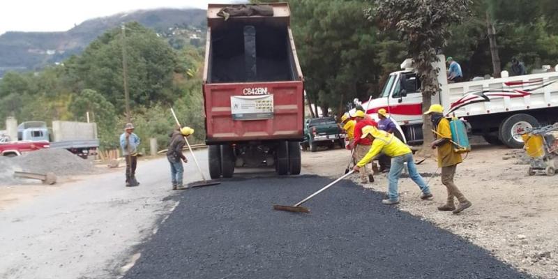 Bacheo mejora el paso entre Chiantla y Todos Santos Cuchumatán