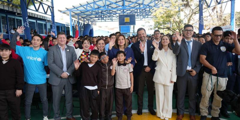 FOTO OFICIAL