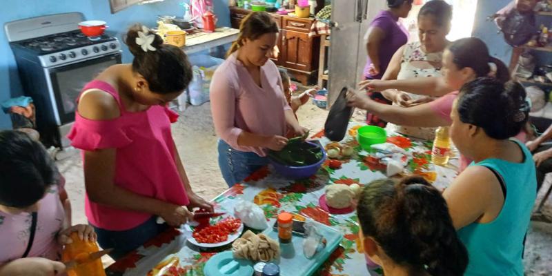 Chaya y papaya, sabores a comunidad petenera