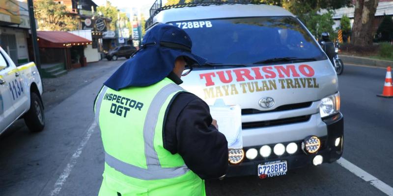 DGT habilita código QR para renovar licencias