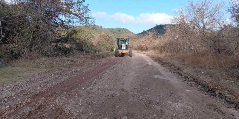Mantenimiento en rutas de terracería de Ipala mejoran el acceso Chiquimula
