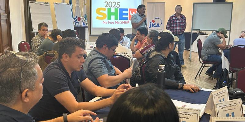 Curso internacional SHEP: de la teoría a la práctica en mercados de Sacatepéquez