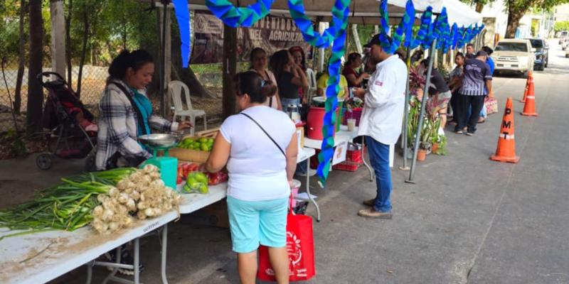 Feria del Agricultor en Guastatoya impulsa el comercio directo y dinamiza economía