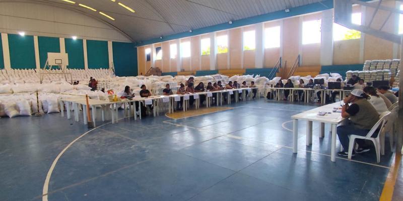 Un apoyo que llega a la mesa: entregan alimentos a familias en Retalhuleu