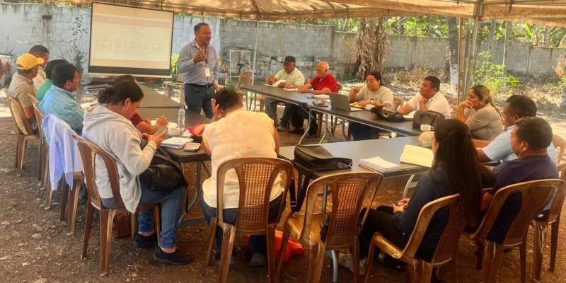 Socializan planes productivos para impulsar el desarrollo sostenible en comunidades rurales