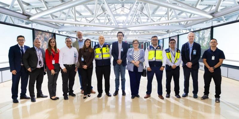 Actores importantes para el desarrollo del país visitan el AILA