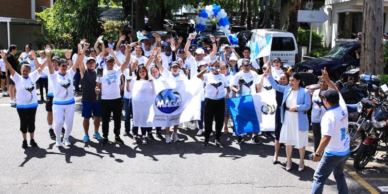 Celebran con fervor patrio 205 años de Independencia
