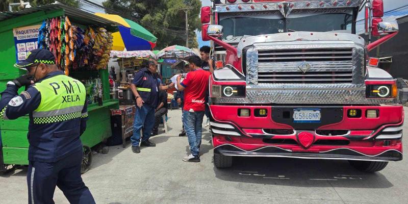 Refuerzan acciones para un transporte más seguro en Quetzaltenango