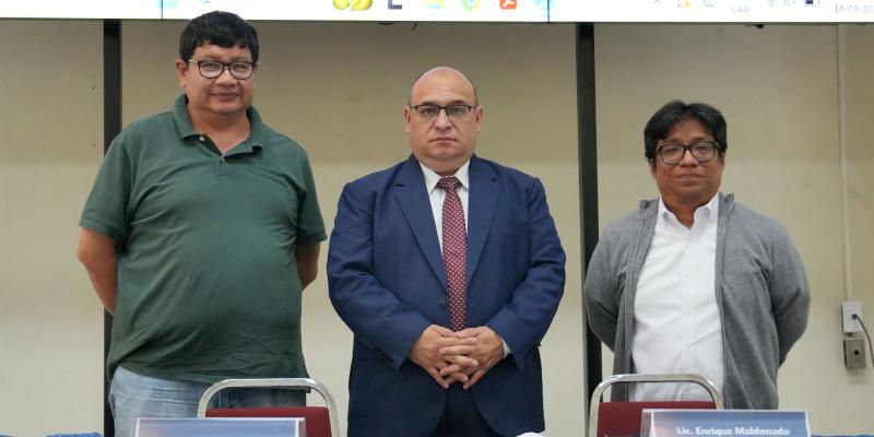 El subsecretario de Inversión para el Desarrollo, Enrique Maldonado, presentó datos sobre la inversión pública.