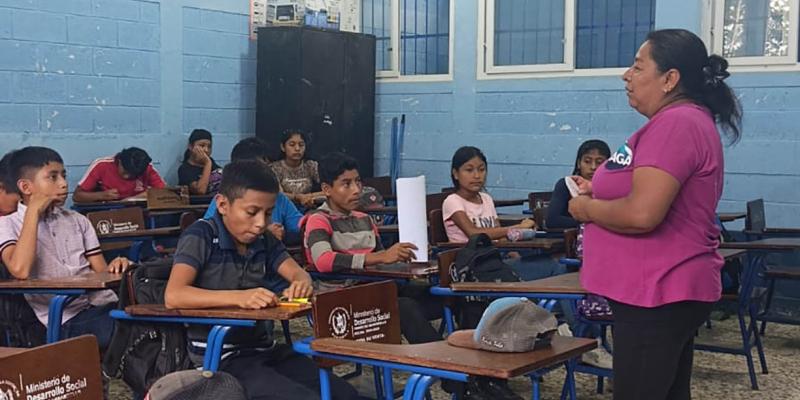 Promueven hábitos de higiene y salud en estudiantes de nivel básico de Zacapa