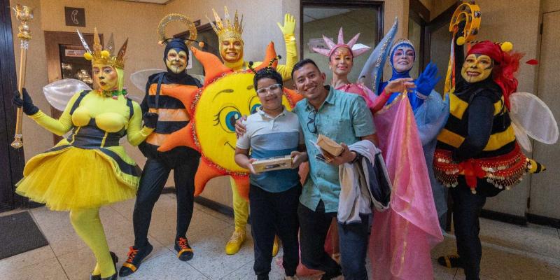  “Miel Amarga o el oso Colmenero” conquistó al público en el Teatro de Cámara