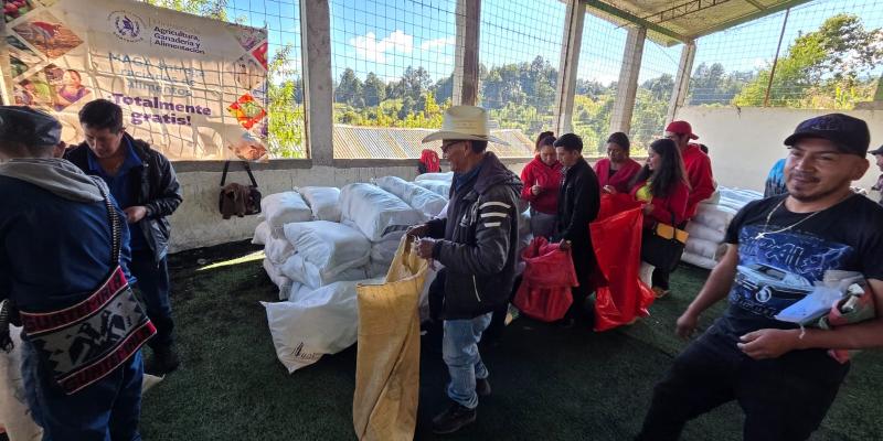 Entregadas raciones de alimentos a más de 11 mil familias