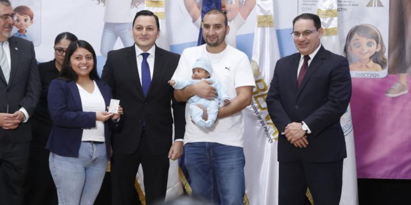 RENAP inicia emisión del Documento Personal de Identificación de Menores de Edad